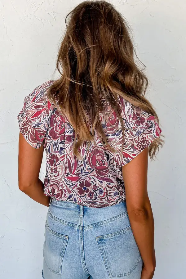 Refined Floral Ruffle Sleeve Blouse