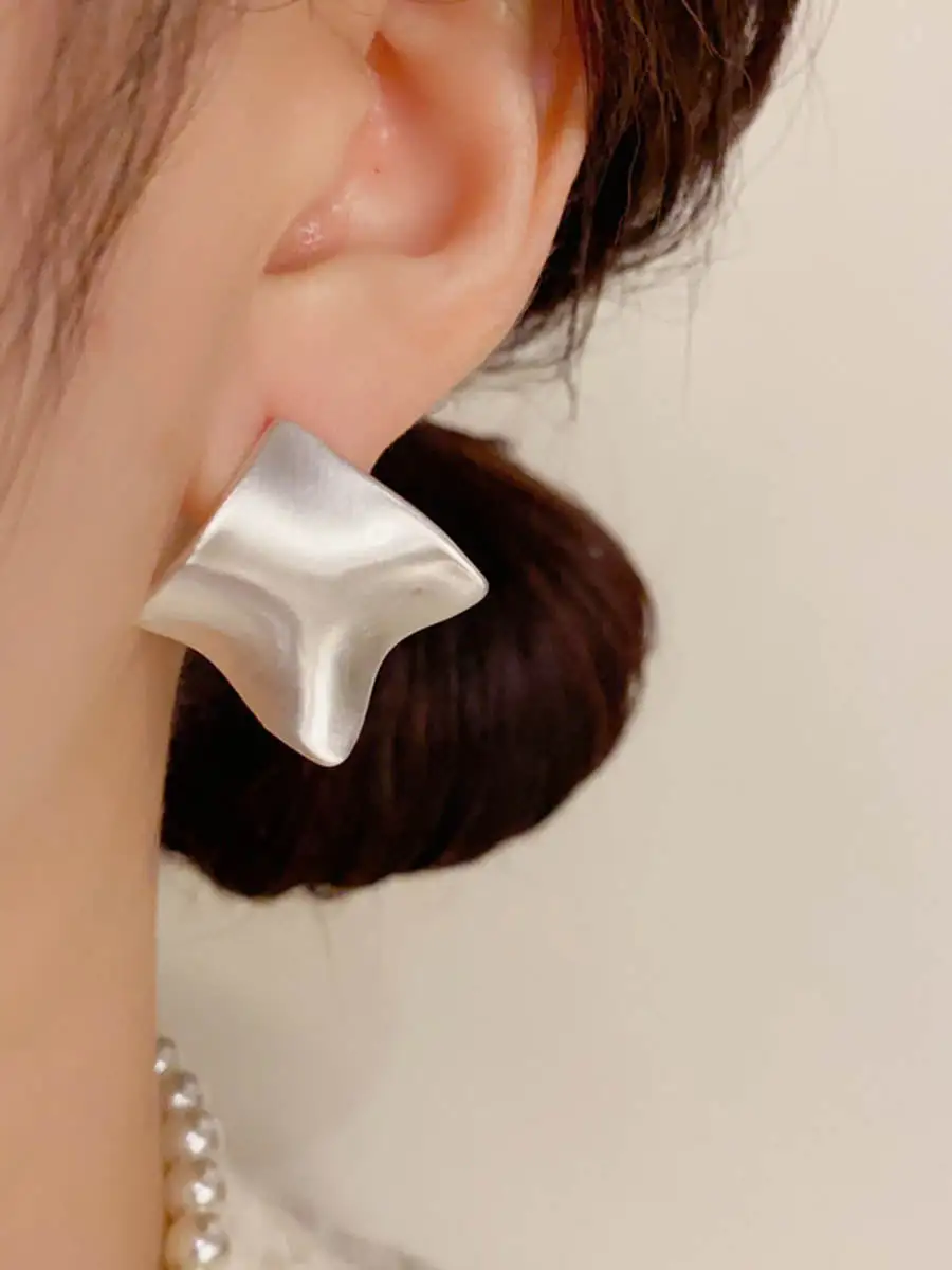 Graceful Everyday Accent Earrings