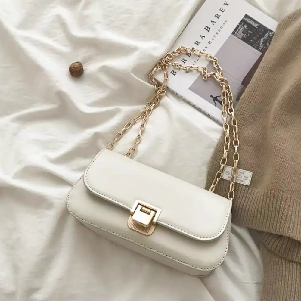 Chain Strap Baguette Bag