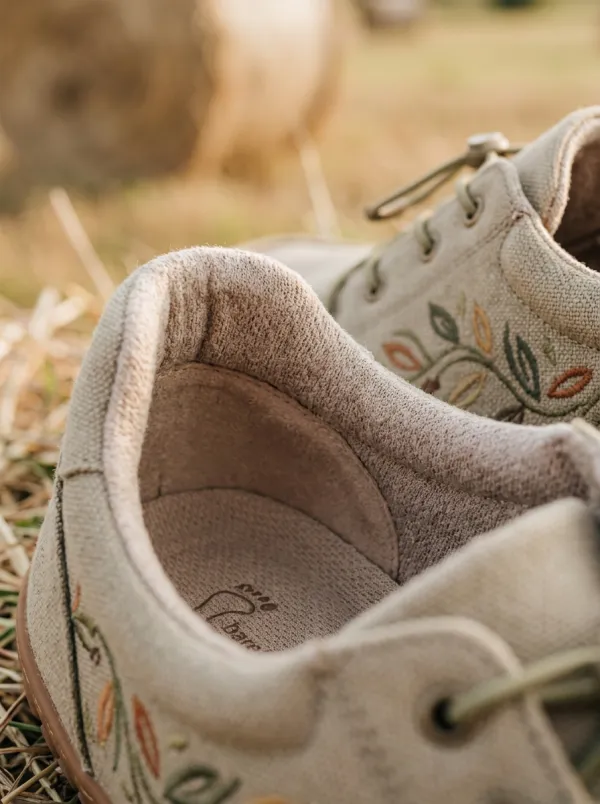 Minimal Botanical Leaf Shape Unisex Barefoot Shoes