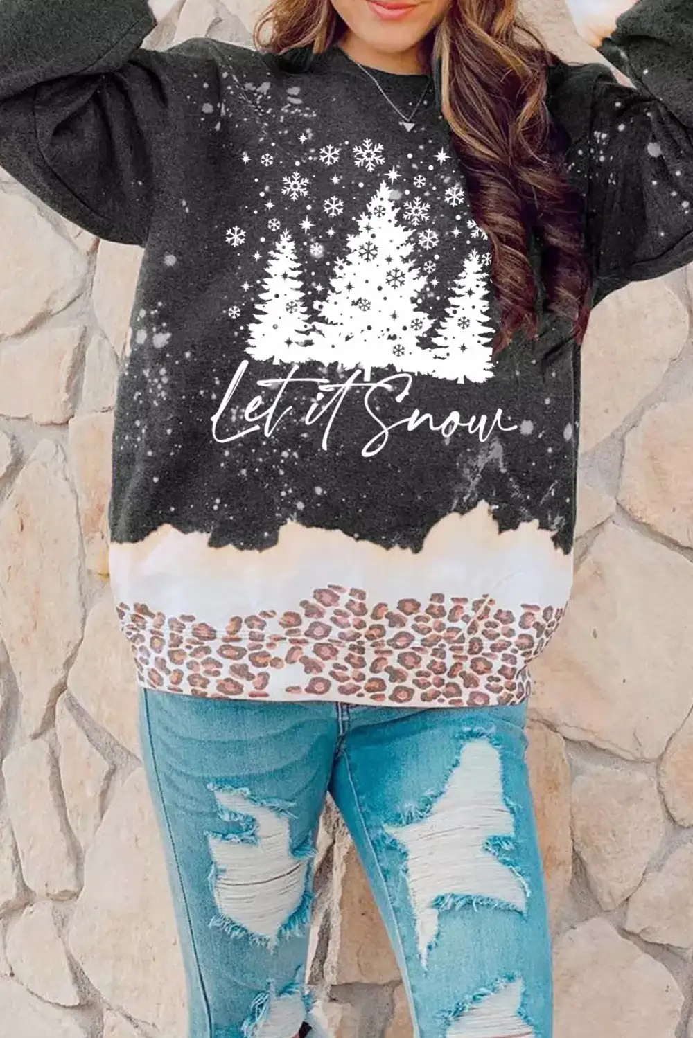 Snowy Graphic Leopard Bleached Sweatshirt