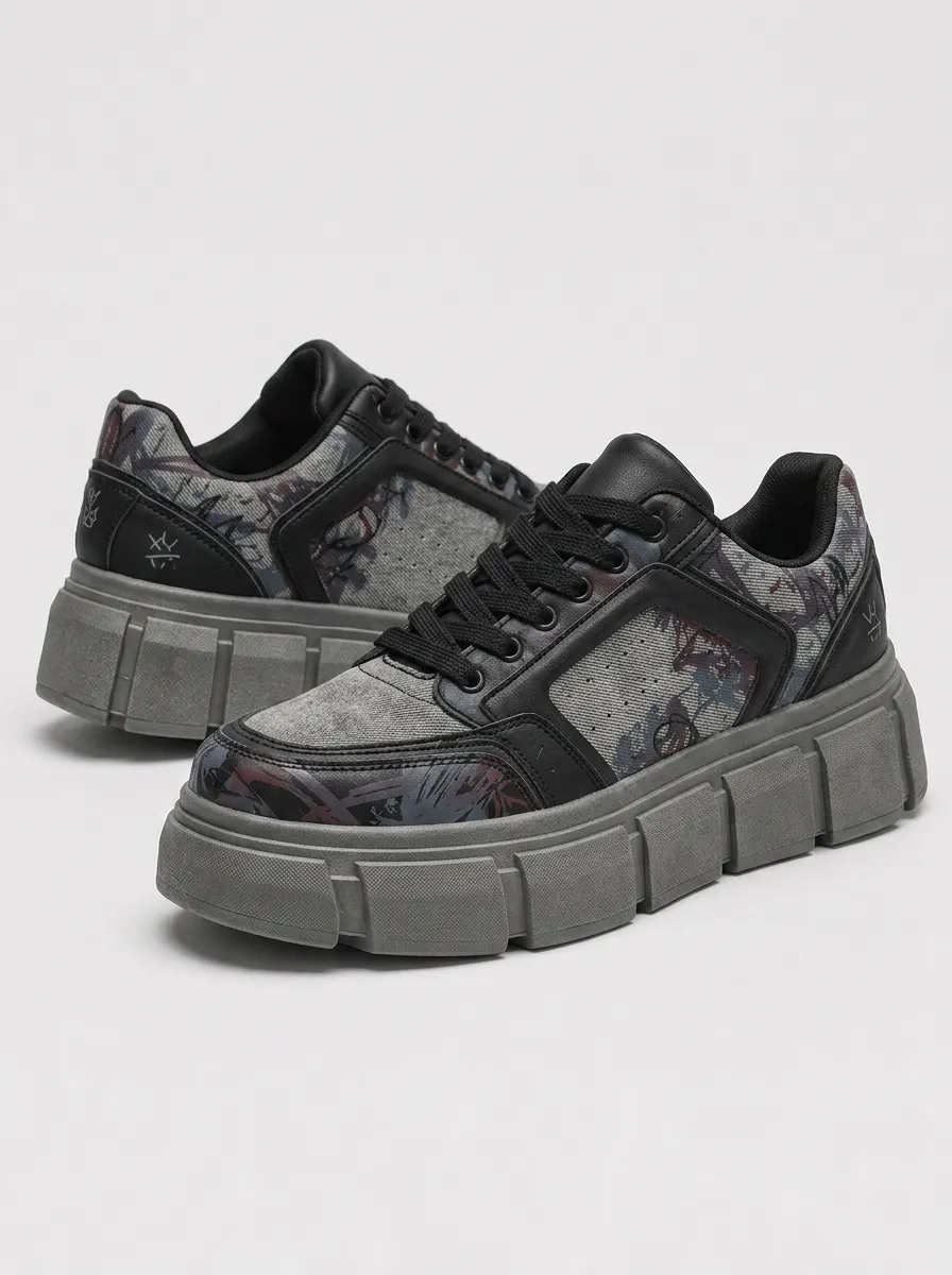 Men's Streetwear Abstract Graffiti Patterned Skate Shoes