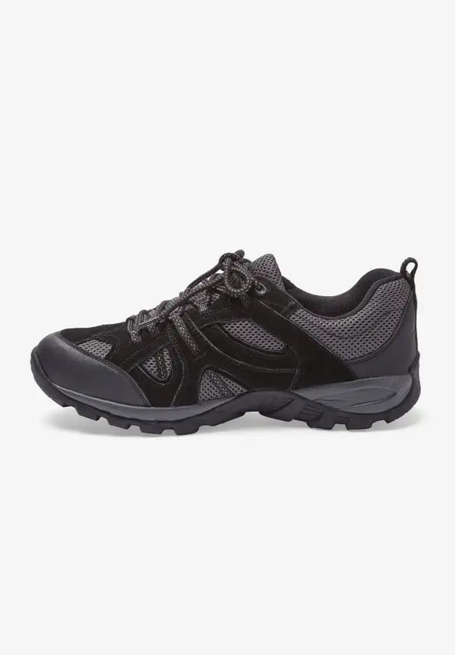 Trail Sneakers