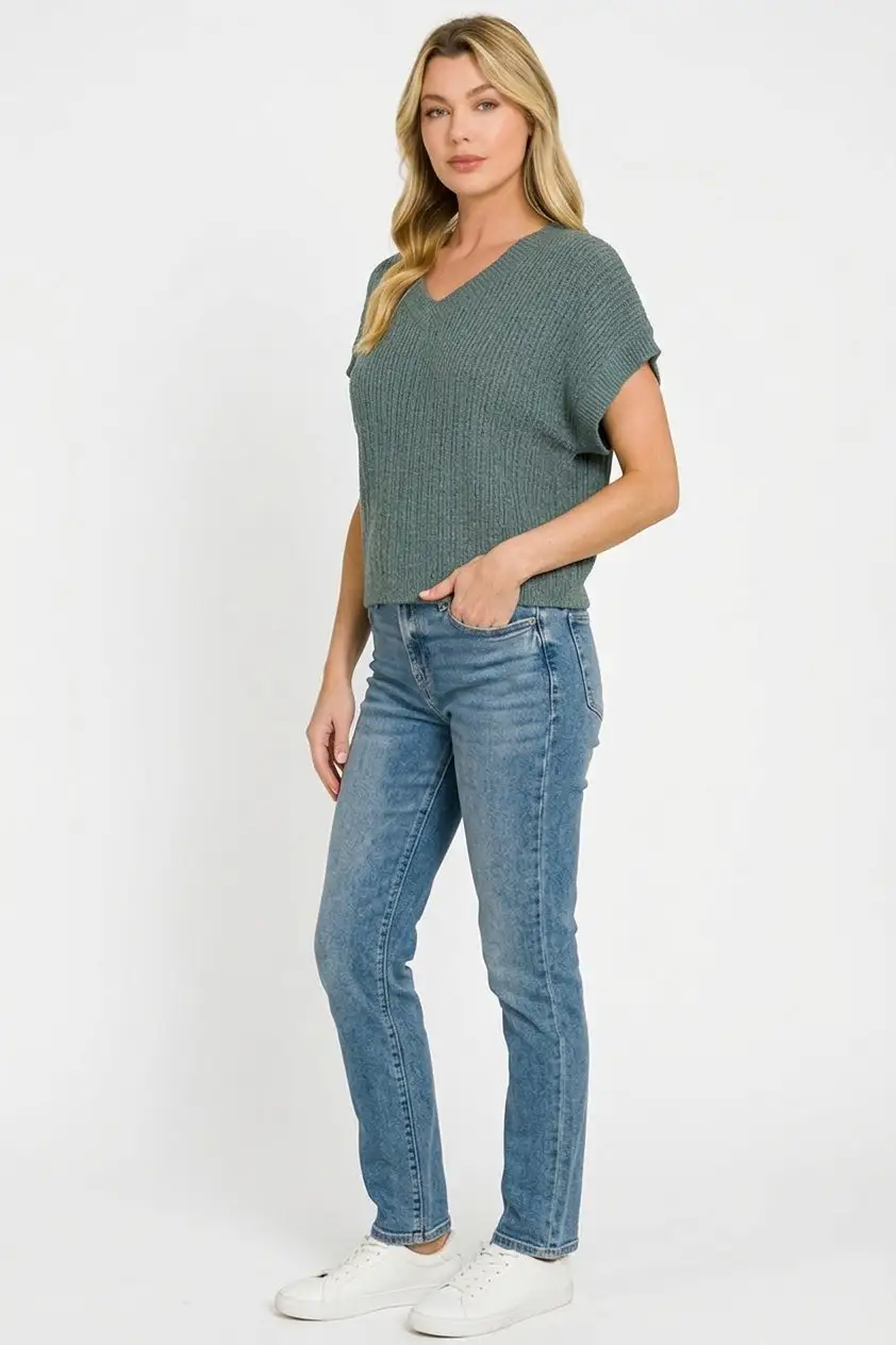 Textured Textured Knit V-Neck Cropped Sweater