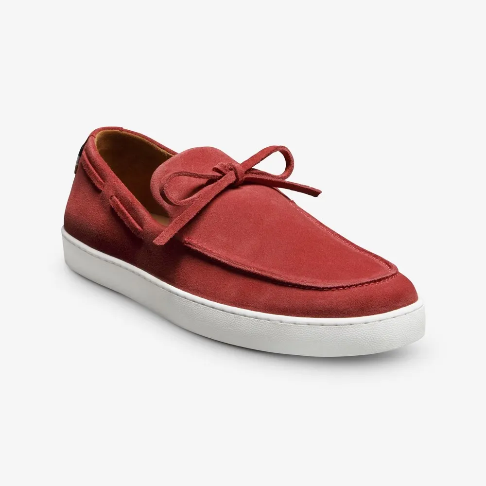 Molded Outsoles Lace-up Sneaker