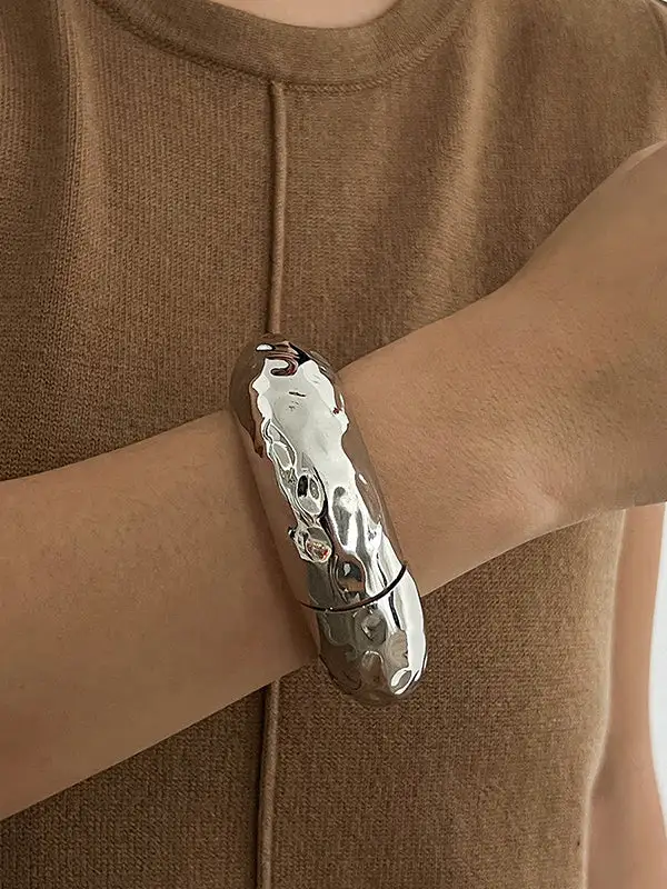 Geometric Alloy Polished Vintage Bracelet