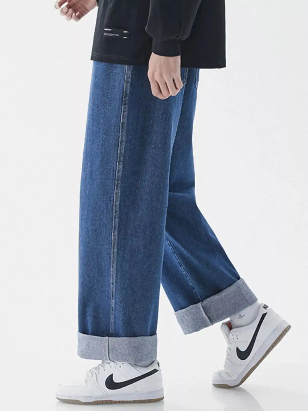 Wide Leg Relaxed Jeans