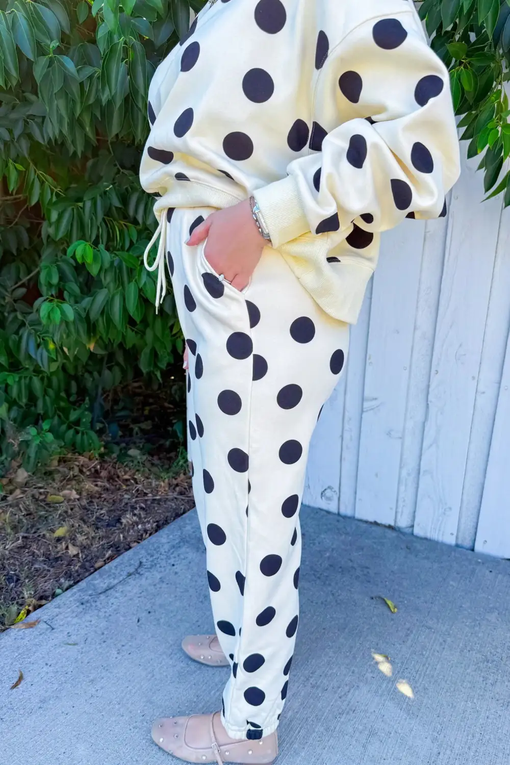 Women's Polka Dot Print Drop Shoulder Pullover Drawstring Jogger Pant Set