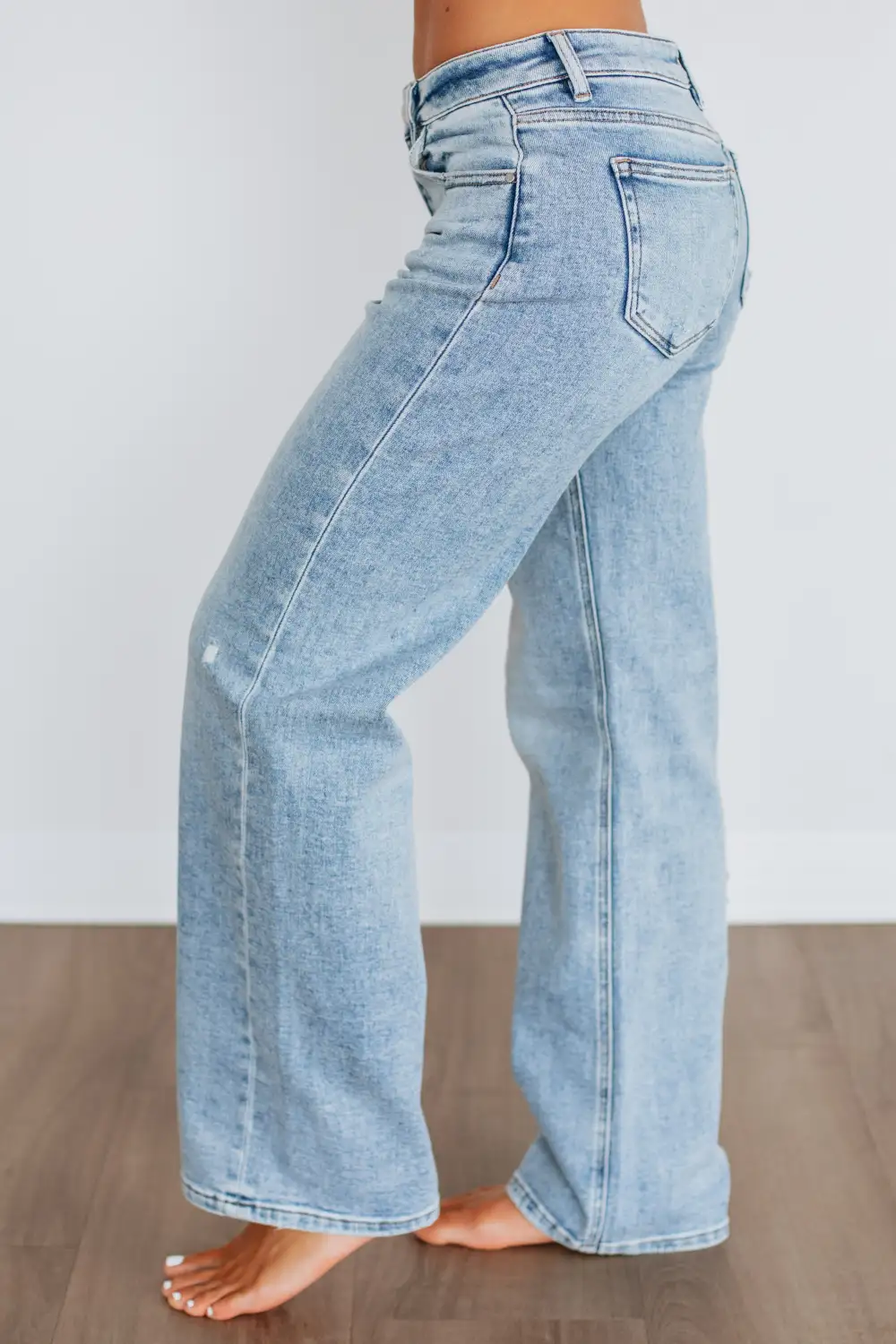 Women's Low Rise Wide Leg Distressed Jeans
