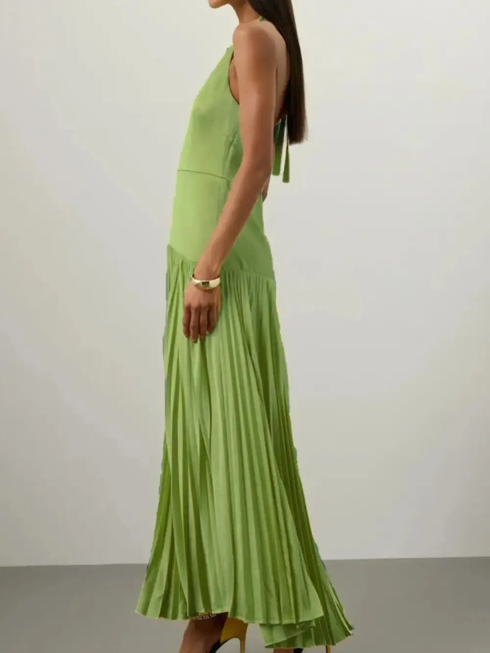Textured Detail Pleated Maxi Dress
