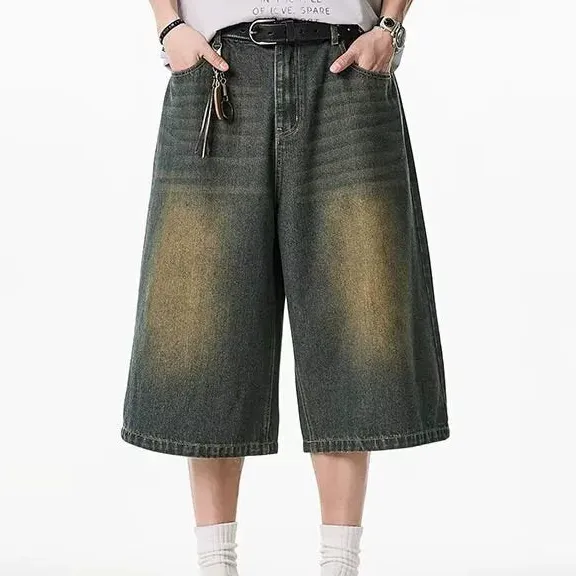 Wide-Leg Cropped Jeans