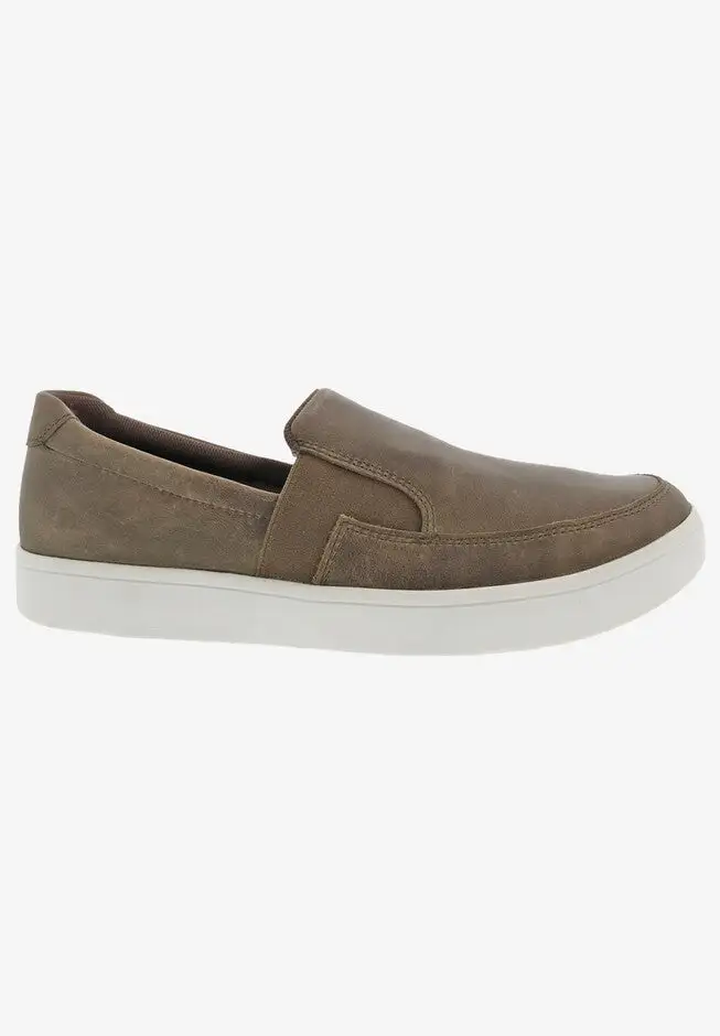 JUMP Sneakers