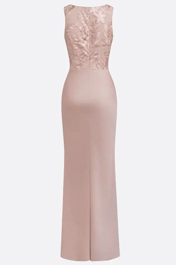 Streamlined Ruched Sleeveless And Flowing Maxi Skirt Set