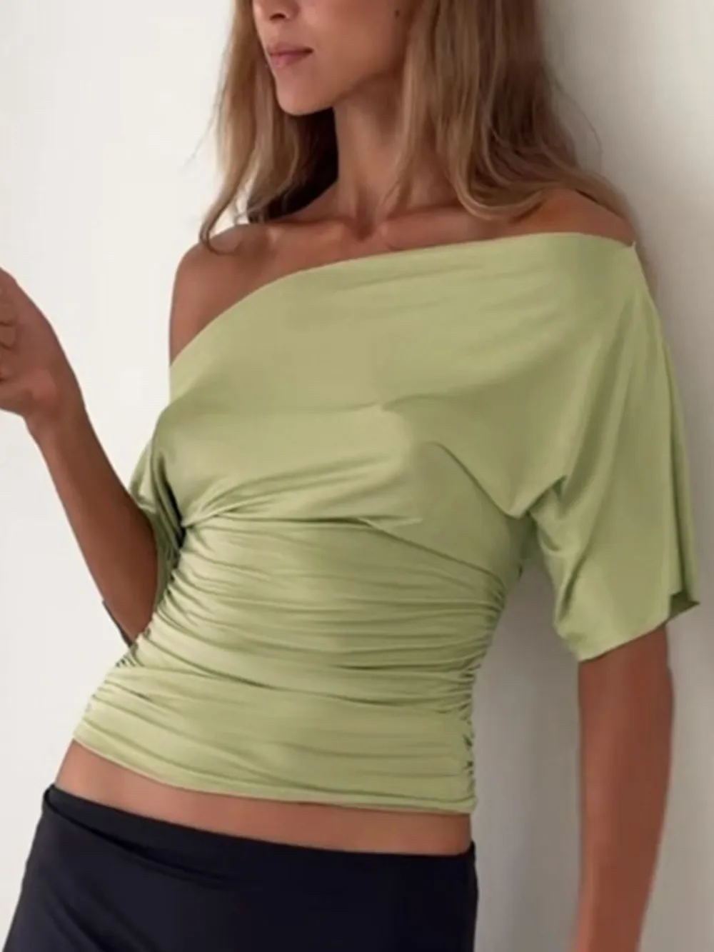 Effortless Refined Short-Sleeve T-Shirt