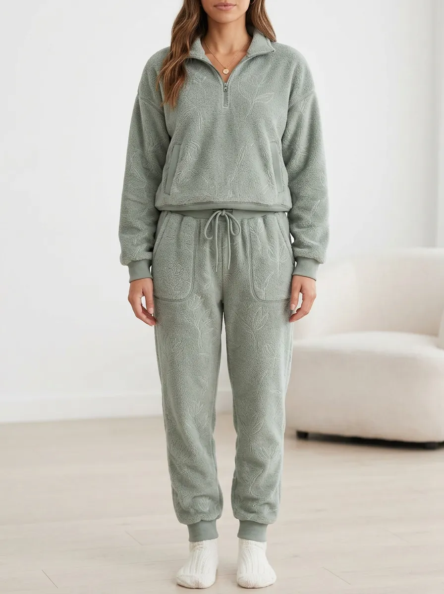 Everyday Floral Embossed Fleece Profile Women's Fleece Lounge Set