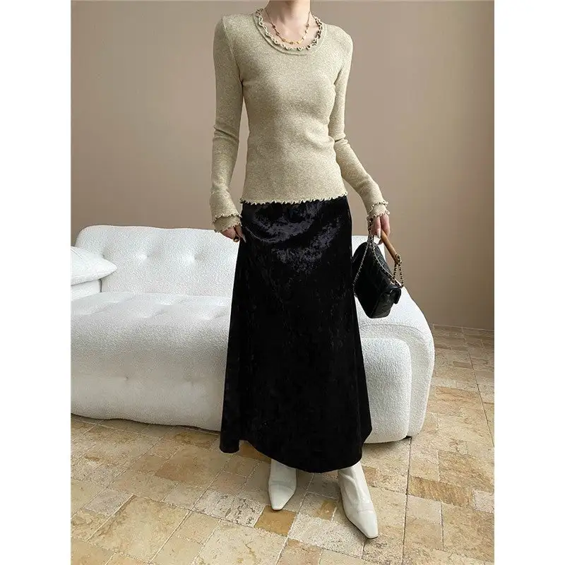 Comfort Wood Ear Hem Slim Fit Knit Sweater