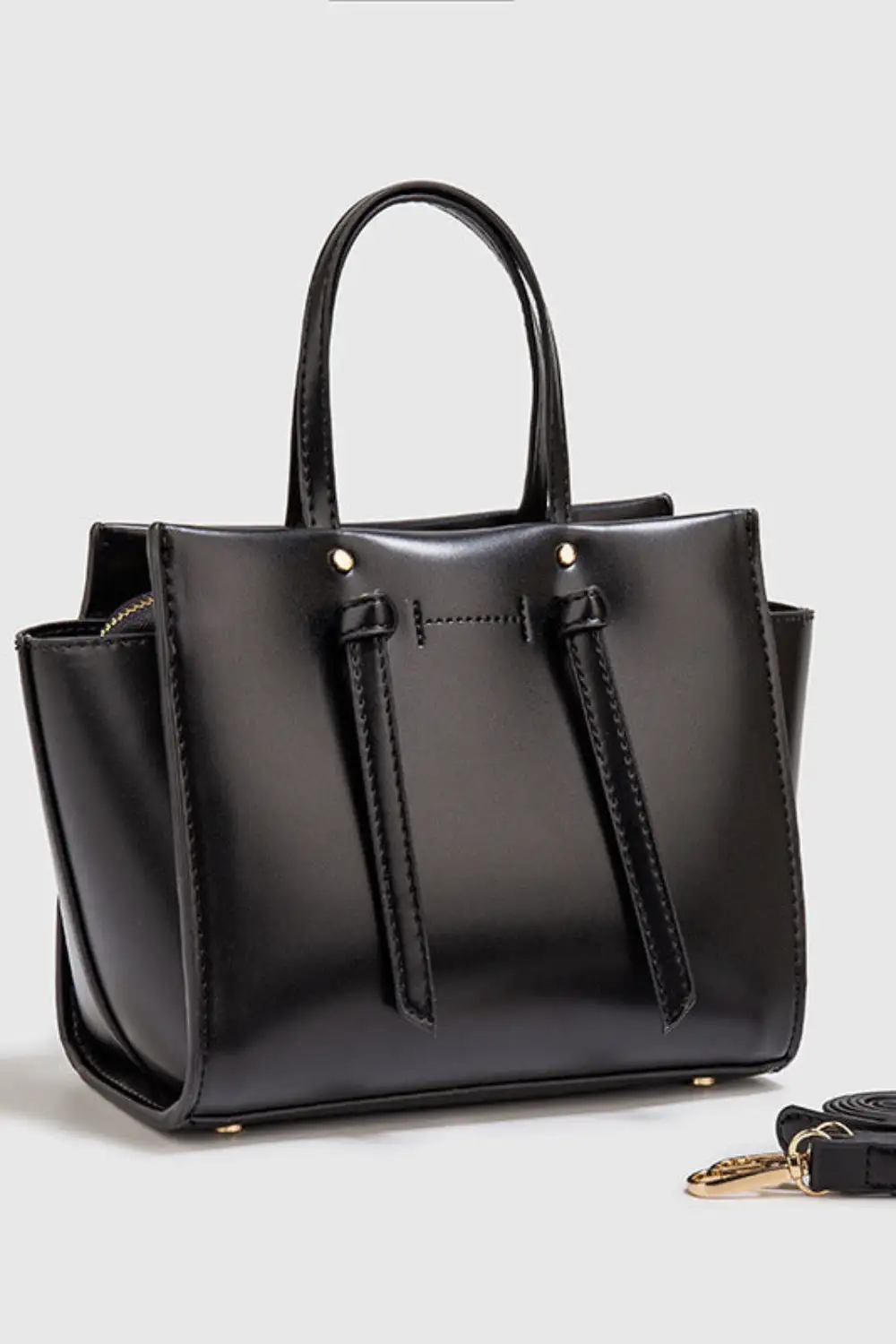 Wings Style Large Capacity Shoulder Bag Vertical Square 2025 Trend