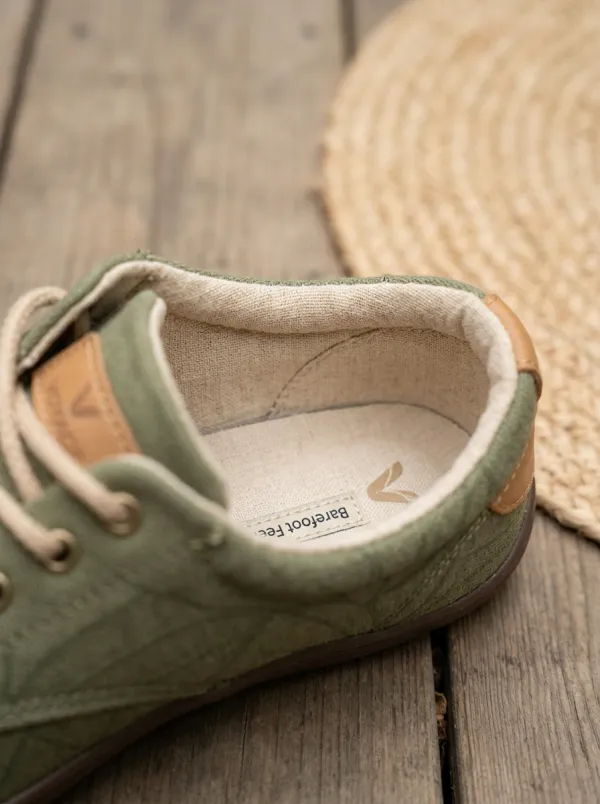 Winter-Ready Leaf Graphic Street Look Unisex Barefoot Shoes