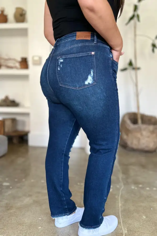 Simple Trim Subtle Texture Denim Jeans