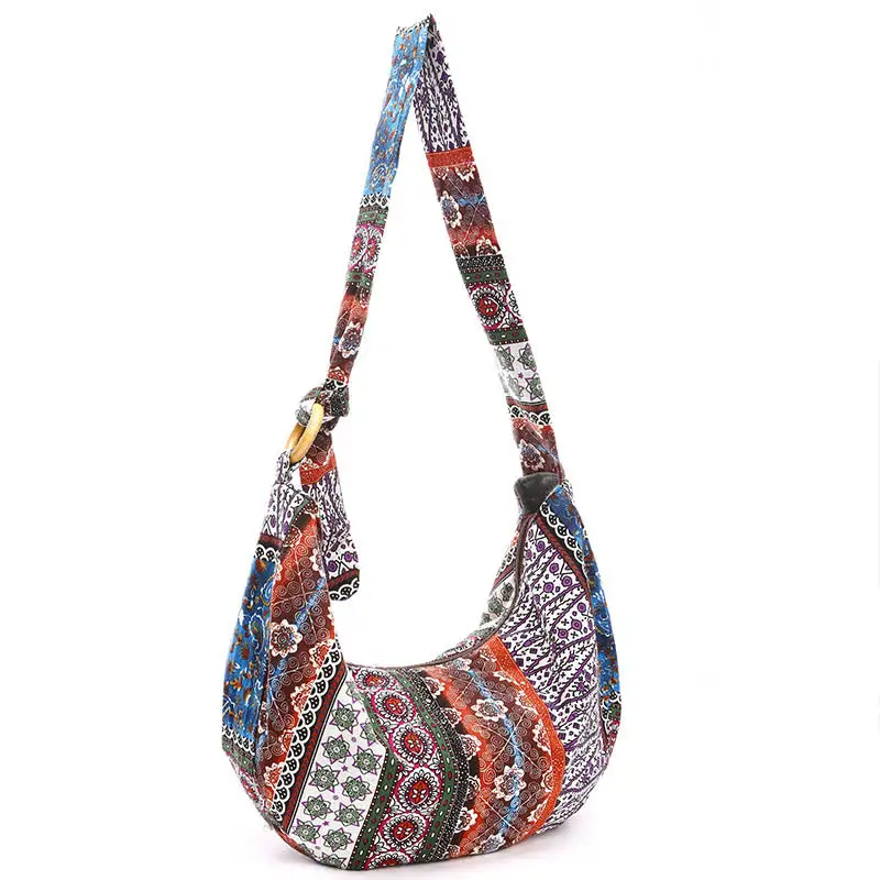 Artisan Detailed Shoulder Bag