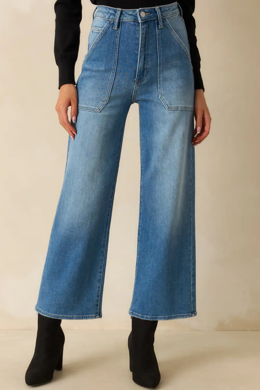 Amazing Medium Wash Wide Leg Jeans