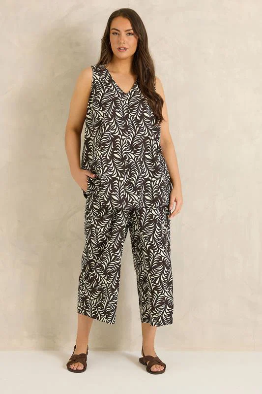 Brown Leaf Print Linen Cropped Trousers detail 3