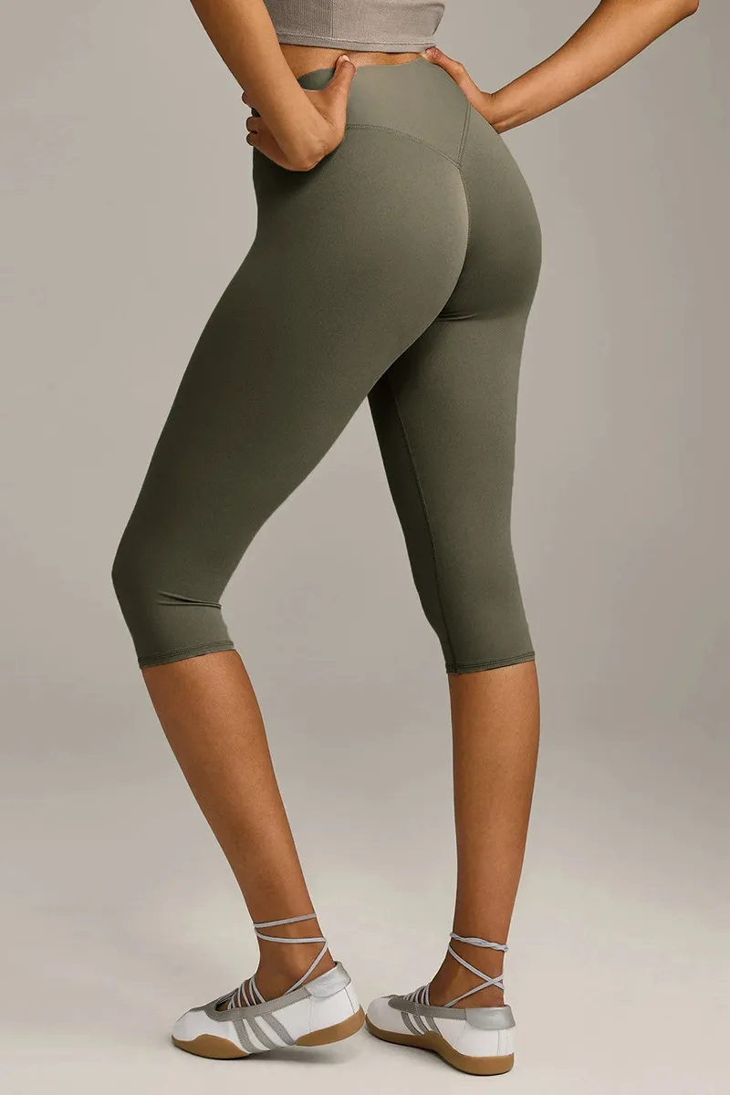 High-Waist Sculpting Slim-Fit Capri Leggings
