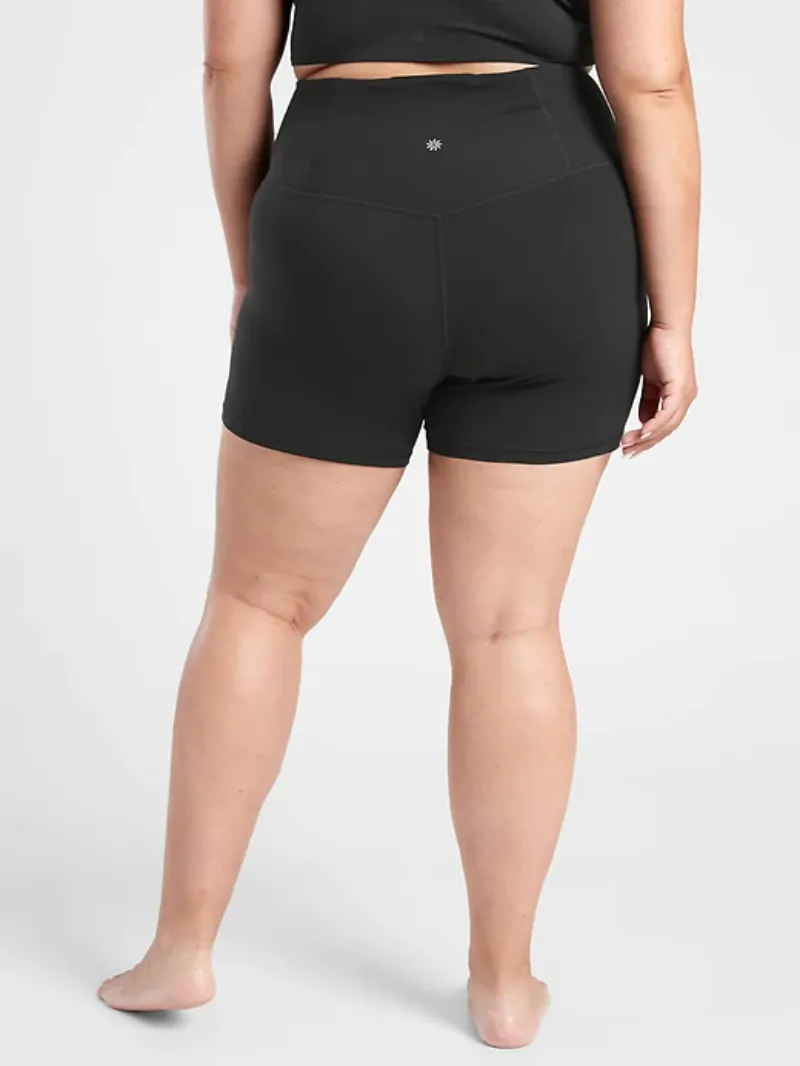 Black Smooth-Fit Biker Shorts For Sleek Casual Style