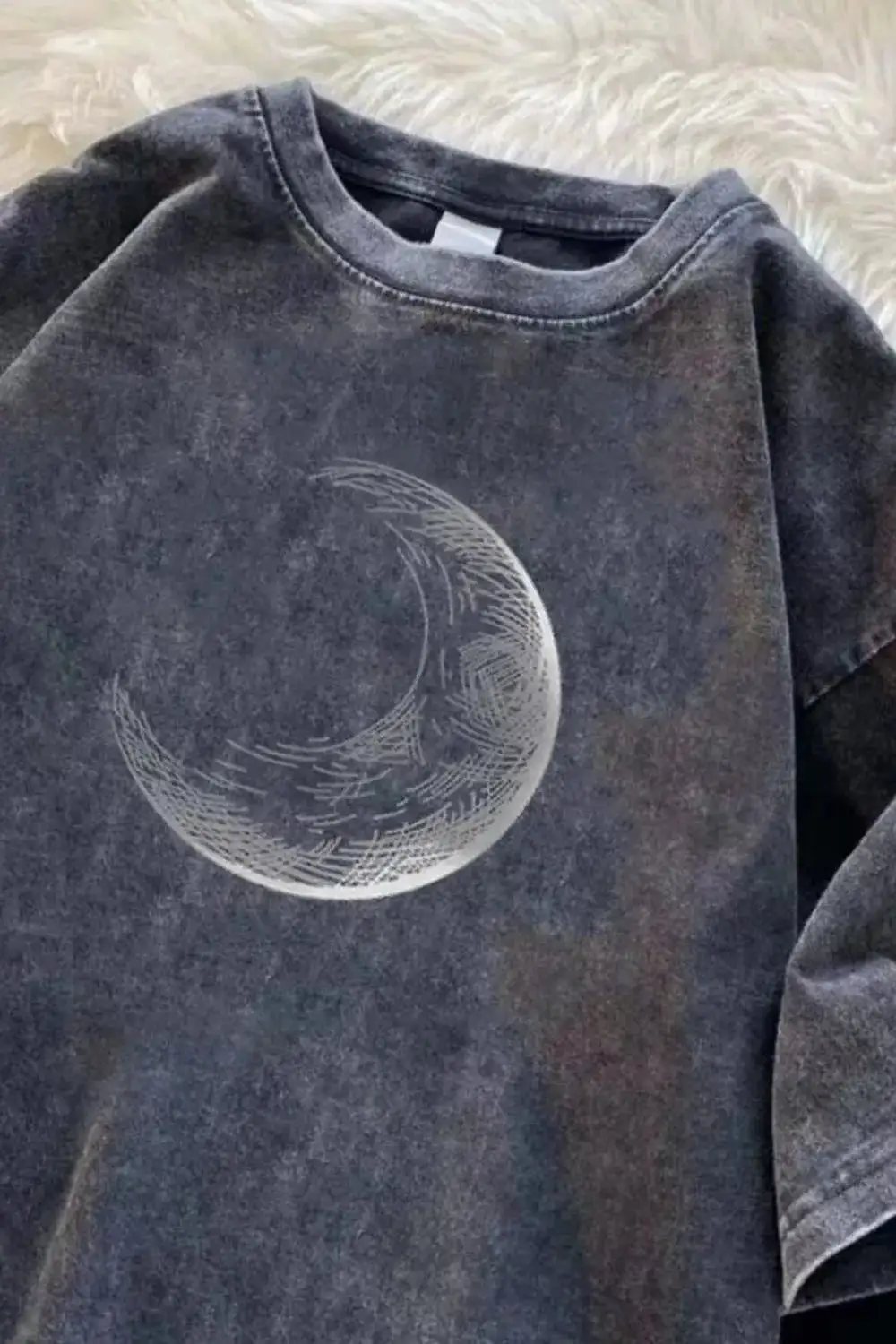 Relaxed Graphic Washed Crew Neck Tee