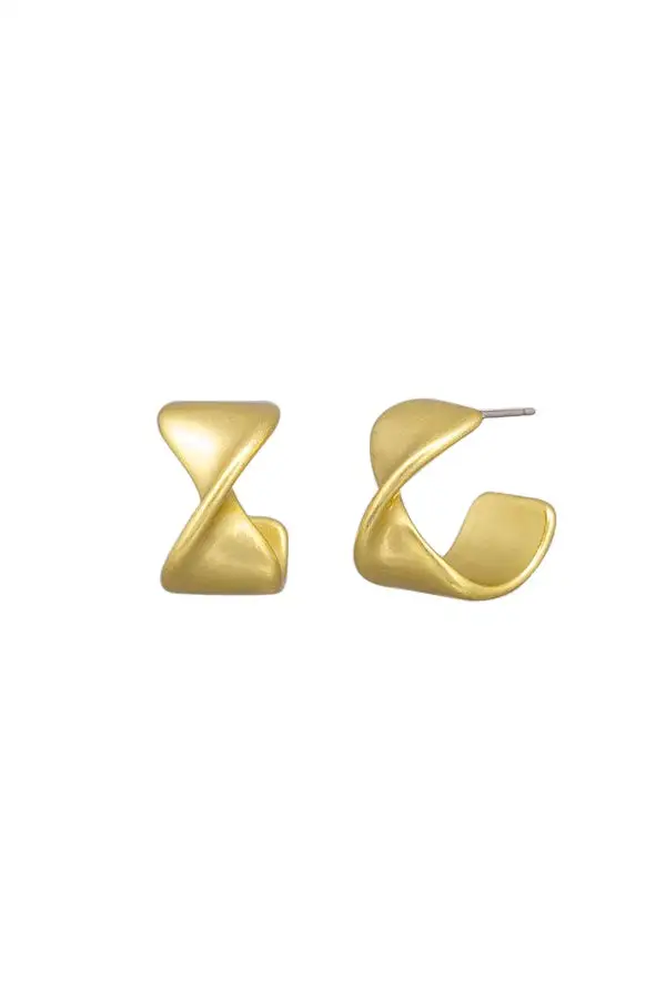Detailed Callie Hoops
