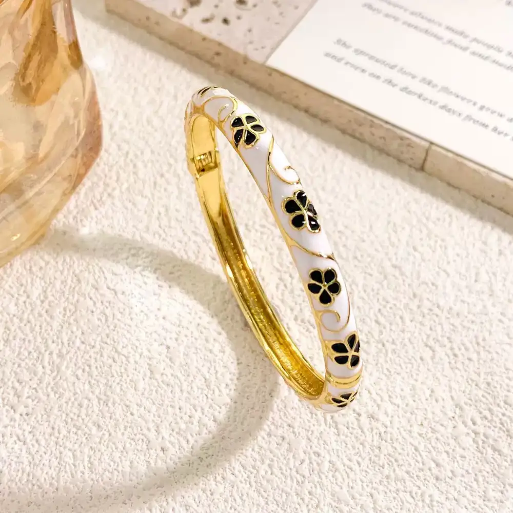 Enamel Vintage Fashion Bangle