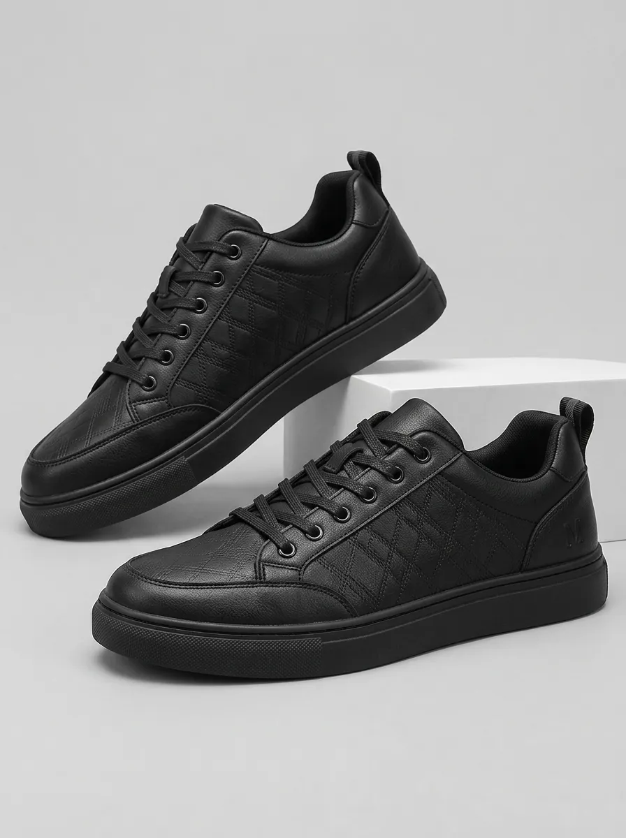 Men's Quilted Pattern Textured Skate Shoes