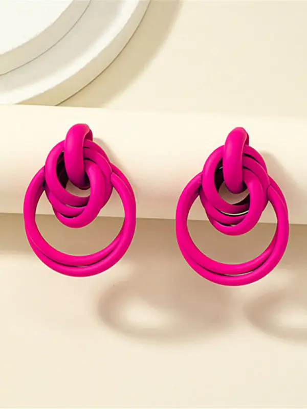 Minimal Leaf Drop Earrings