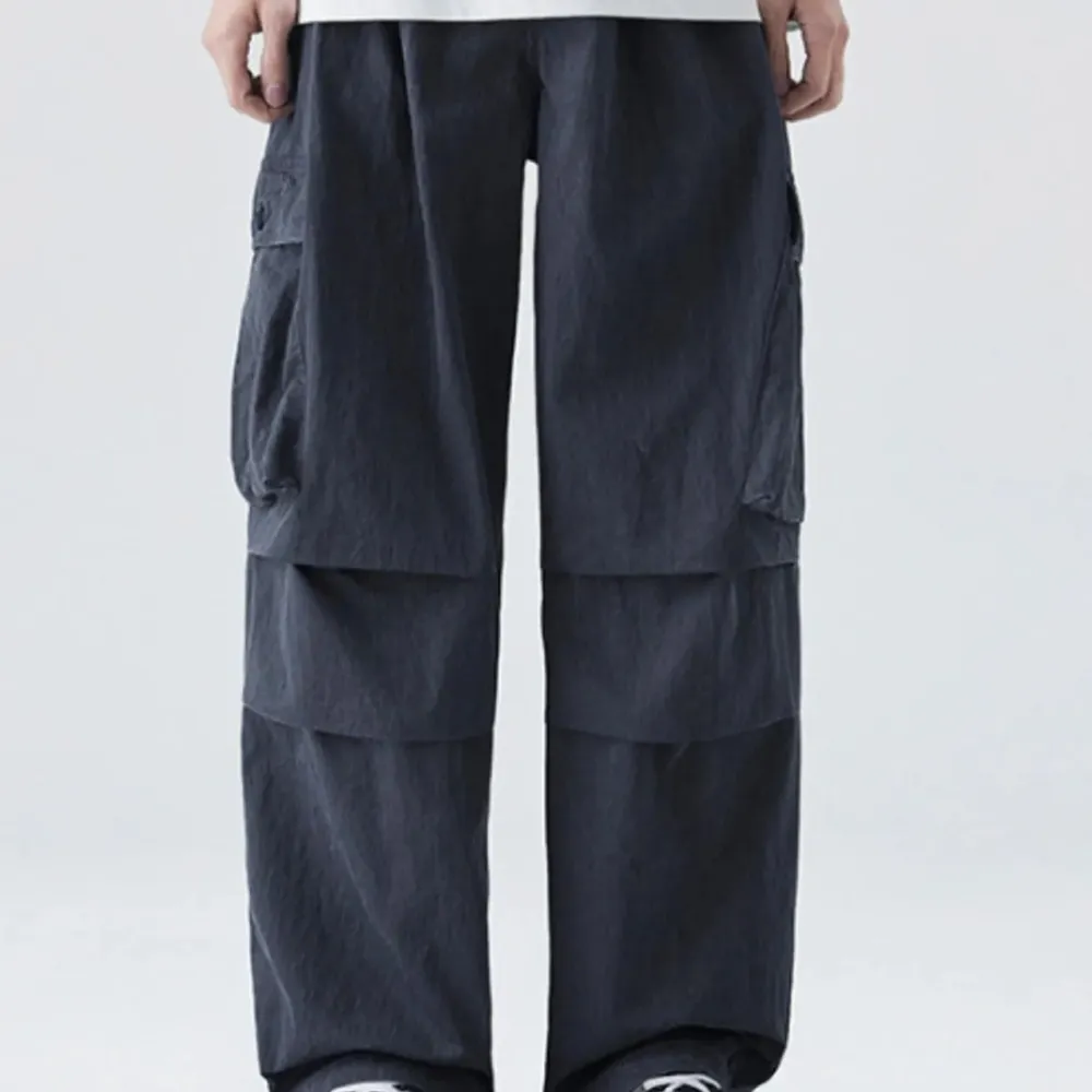 Pocketed Drawstring Wide Leg Cargo Pants