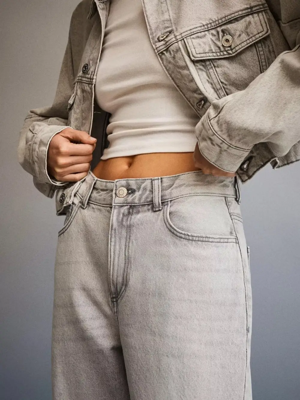 Wide Leg Washed Jeans