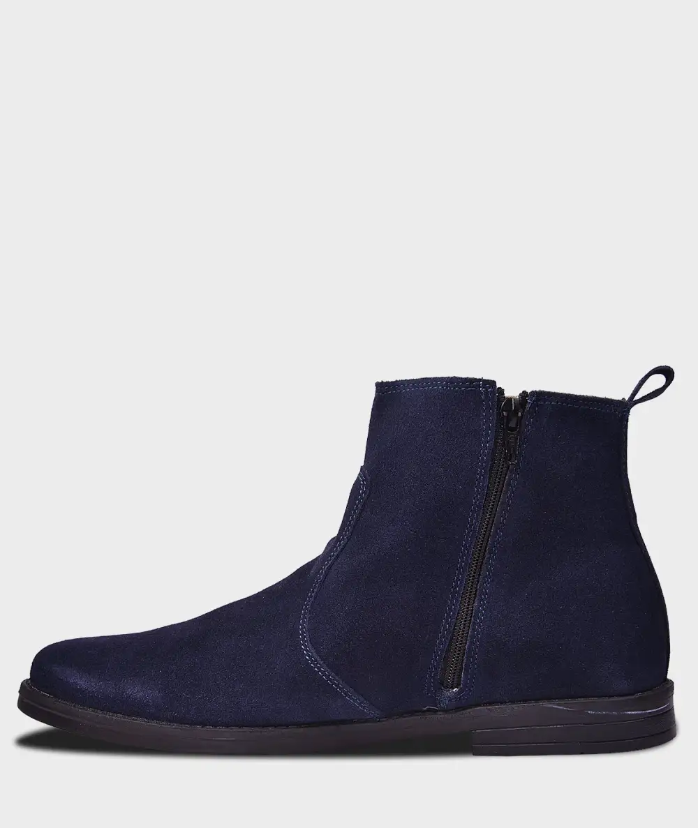 Sleek Everyday Leather Chelsea Boots