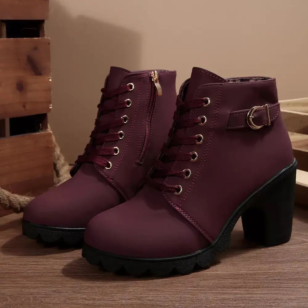 Essential Lace-Up Block Heel Boots