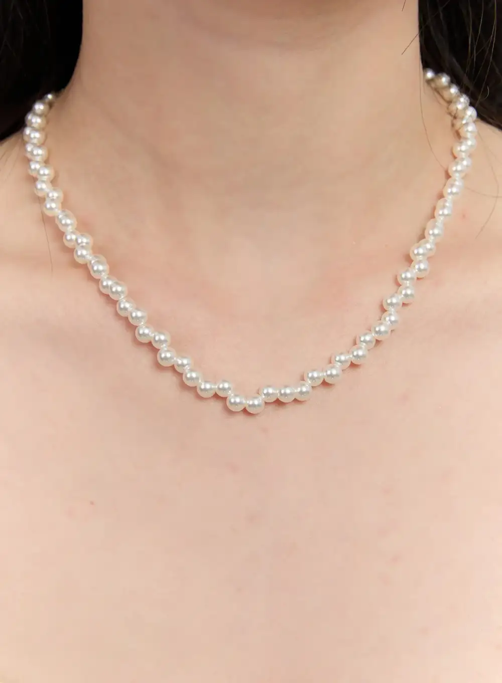 Asymmetric Faux Pearl Necklace