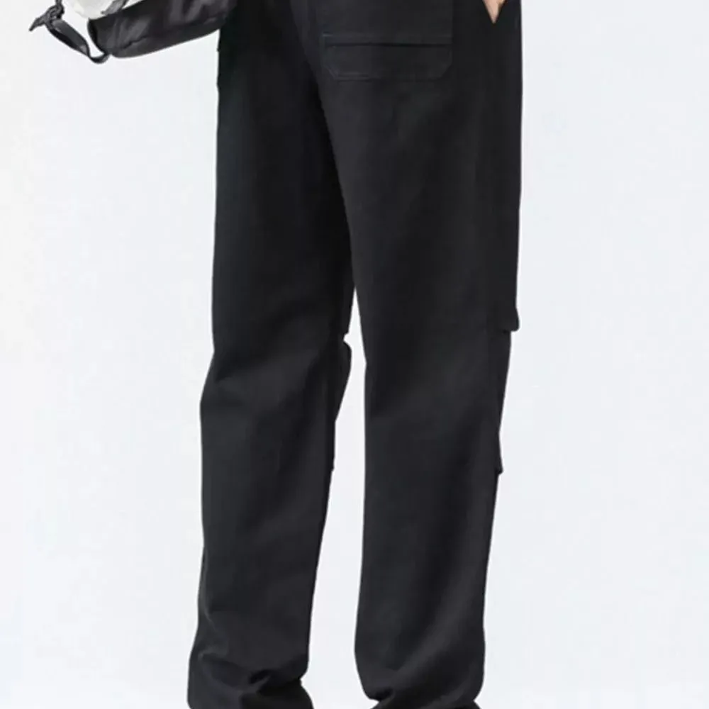 Pocketed Relaxed Fit Cargo Pants