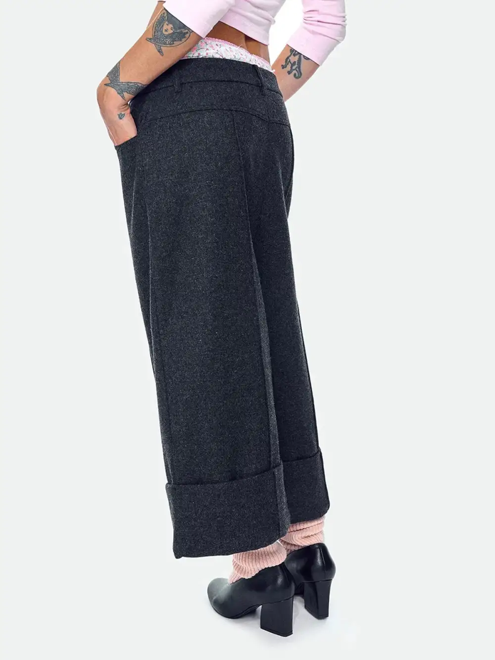 Wide-Leg Cropped Pants