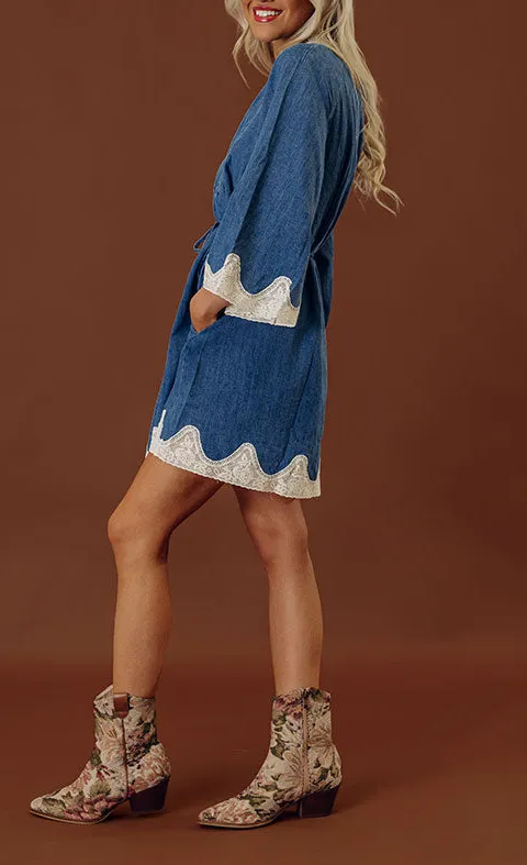 Lace-Trimmed V-Neck Three-Quarter Sleeve Relaxed Mini Dress