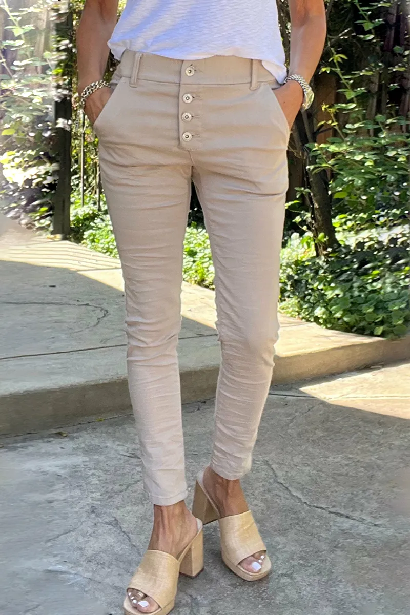 Solid Button Fly Slant Pocket Jeans