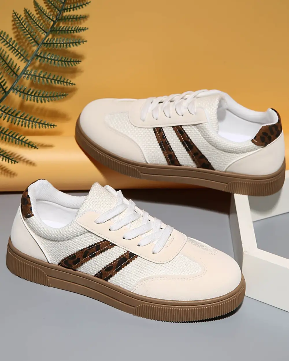 Balanced Focus Casual Sneakers