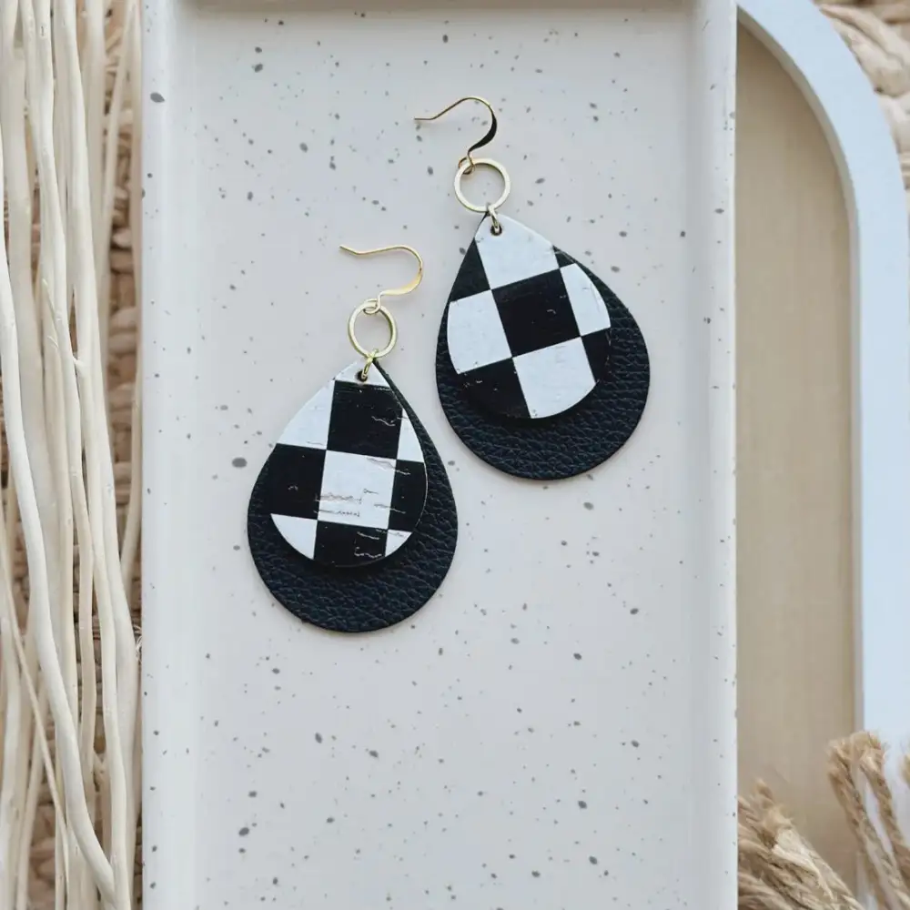 Drop Earrings Checkmate