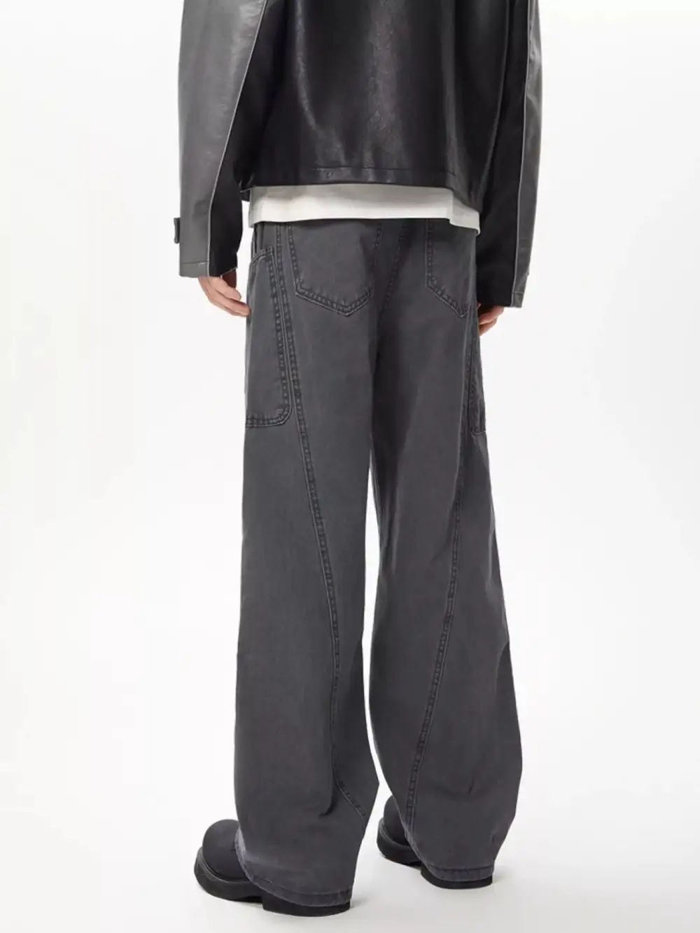 Everyday Wide Leg Cargo Jeans