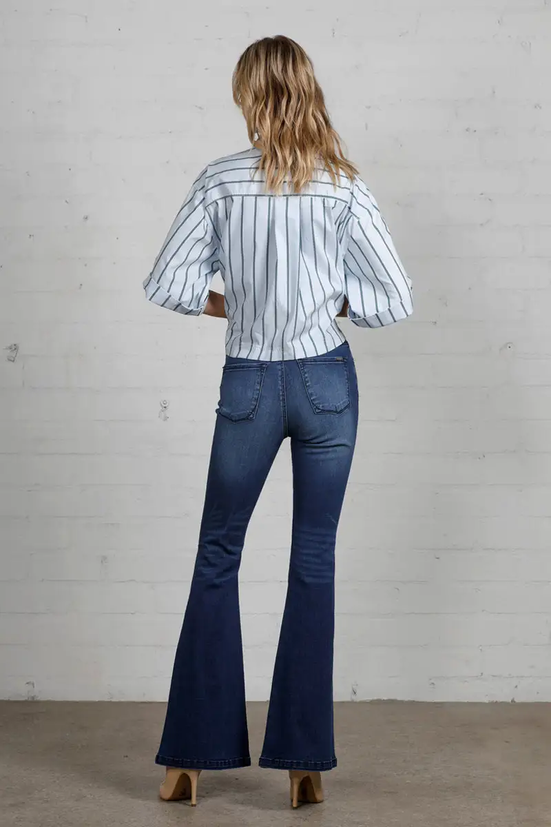 Modern Wide Flare Jeans