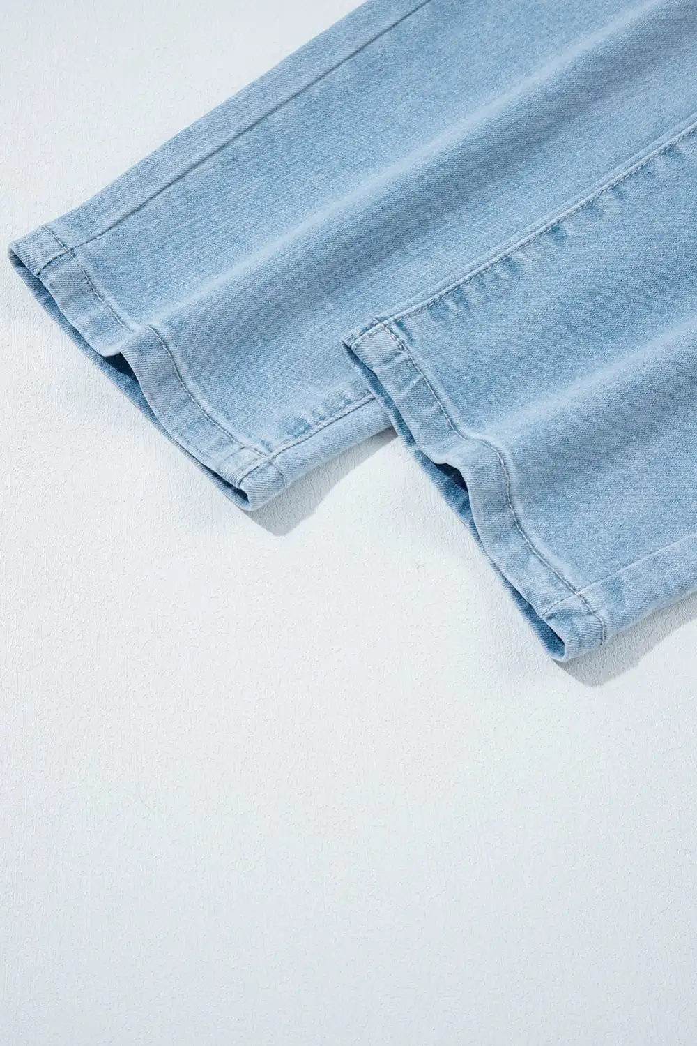 High Waist Relaxed Fit Patch Pocket Casual Jeans