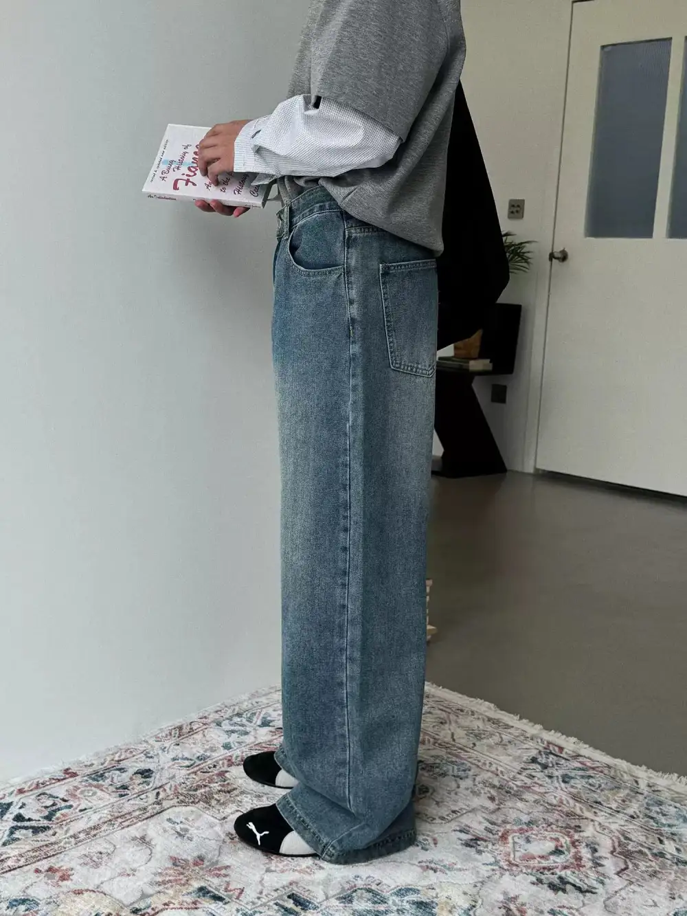 Mid Rise Washed Straight Leg Jeans