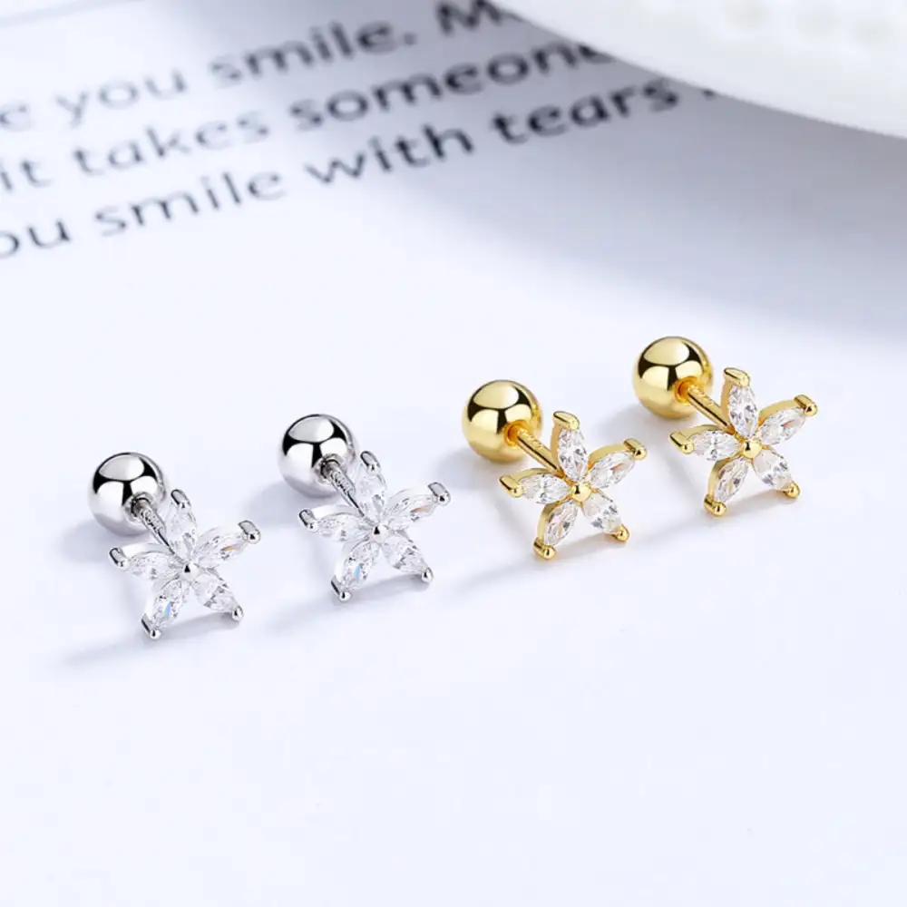 Women's Clean-Line Flower Stud Earrings