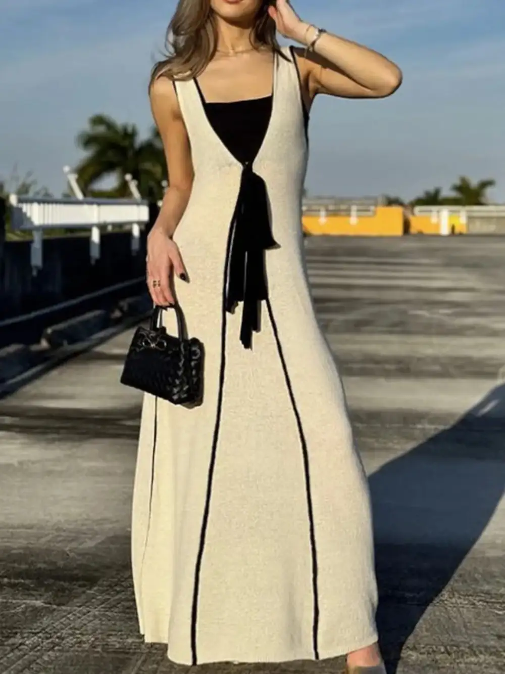 Contrast Knit Sleeveless Maxi Dress